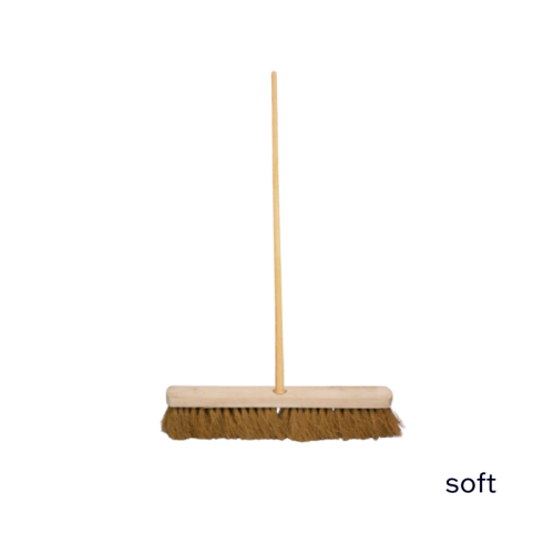 18" Soft Sweeping Brush 5ft Staile